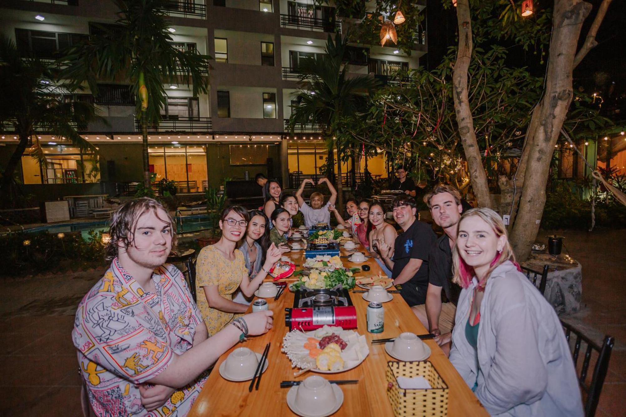 Republic Hostel Cat Ba Xuan Dam Luaran gambar